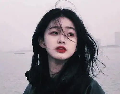 揭秘女生在浴室偷偷干什么这六项变美秘籍,男生从不知道