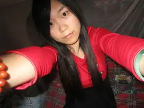 请各位朋友帮小女子照片ps下下,谢谢