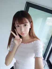 北工大校花撞脸林志玲长腿晋级宅男女神
