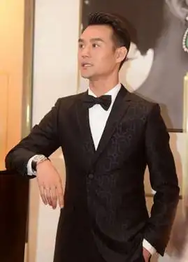 hongu红谷四大包款西装男神的事业伴侣