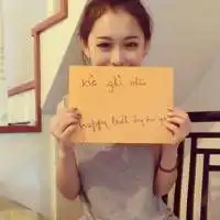 思念的花在寂静的肆意绽放甜美女生头像2