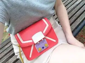 每天都想带它出门,背上千遍也不厌倦
