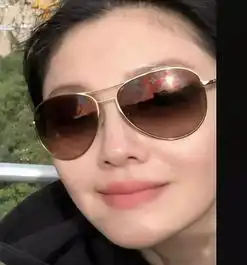 真正敢po全素颜无美颜的照片的女明星里面,也就她最耿直了