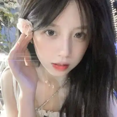 百看不厌的温柔干净女生头像图片