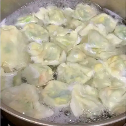 夏天使劲吃这菜,一清热排毒,二美白三安神助眠,包饺子太香了