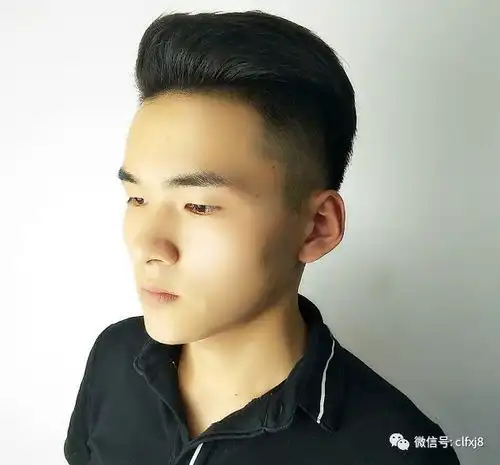 2018流行剃两边