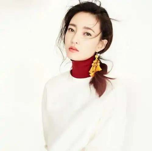 女明星素颜照大起底,号称是素颜女神的王丽坤居然输给了景甜