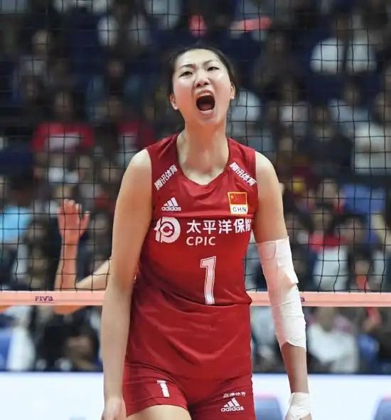 袁心玥宣布新决定,中国女排振奋人心,球迷等到了