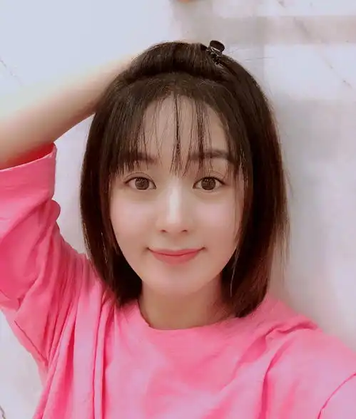 赵丽颖冯绍峰有子,韩寒要求起名字,你不知道他们仨缘分有多深