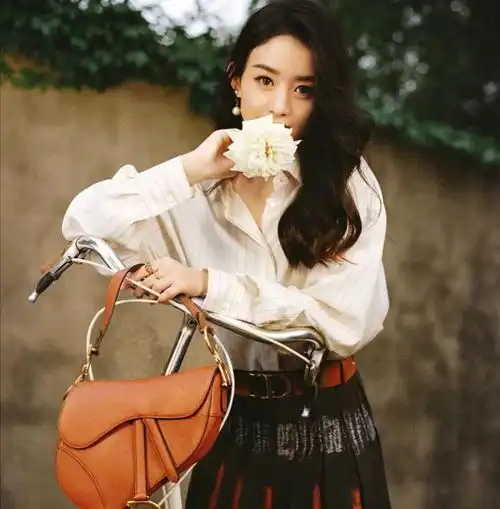 不小心就变成单亲妈妈的7位女星,有的没办婚礼,有的没领证