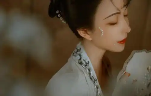 刘涛新剧捧红珍珠妆,浪姐黄圣依也在画...网友宋朝人审美没话说