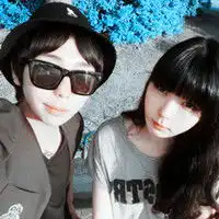 姐妹头像还是想像以前一样穷的只剩下姐妹