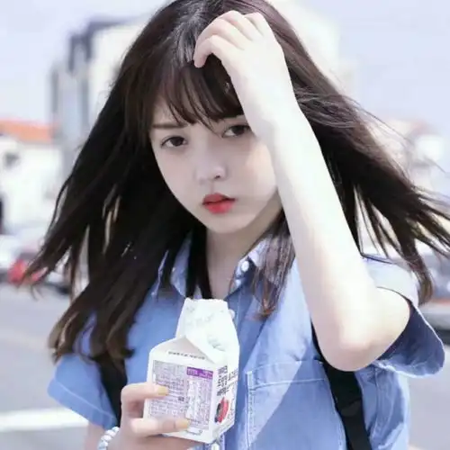 清新女头,含性感目光是你心里是你