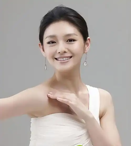 从大s李靓蕾到安以轩,人到中年,却不得不离婚的女明星