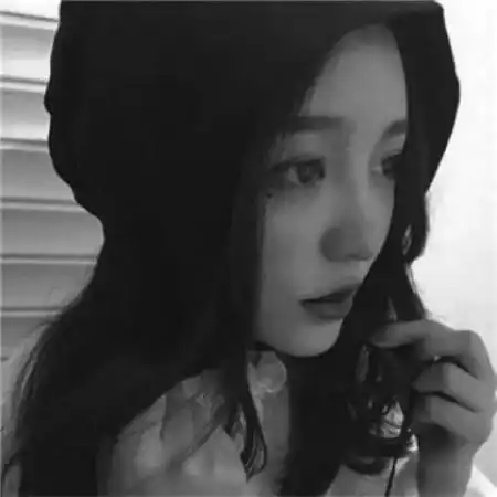 超好看的qq头像女生霸气黑白