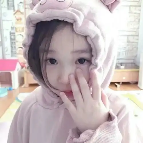 才几个月的宝宝就患上白斑为什么啊