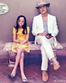 汪峰14岁的大女儿小苹果晒美照令人担忧,网友过于早熟