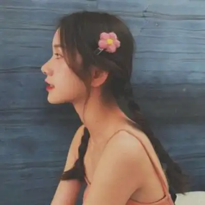女神高冷图片头像侧脸伤感女头像背影侧脸图片