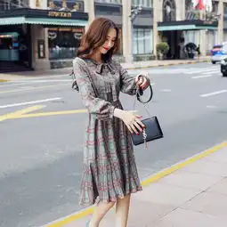 清新优雅性感爱美女人都这样穿裙子,一件就能穿出百变风情