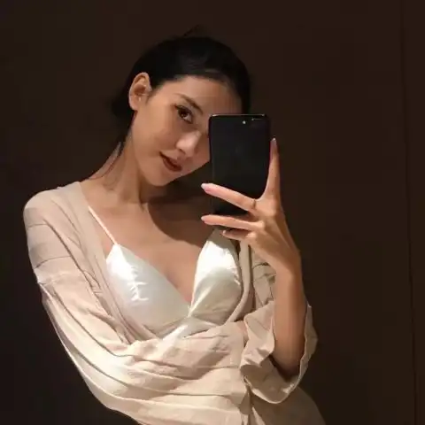 女生头像成熟霸气女生个性头像