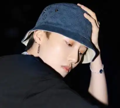 街头嘻哈风,不做reader做rapper,酷盖出街的不二之选
