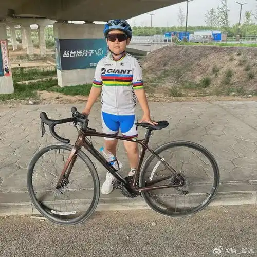 如果不是这白白胖胖的小男孩死了,我们还不了解贵圈