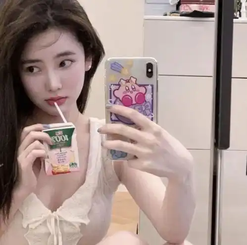 美女壁纸一秒钟心动