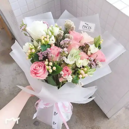 这是一份不会出错的情人节送礼指南能把人甜死还有大把花束免费送我朋友圈的少女都想要