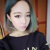 女生头像,超拽的,最好是彩色头发