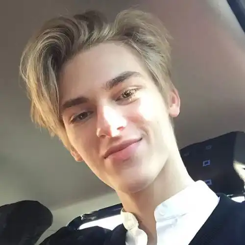 波兰小天使dominiksadoch终于出柜,ig故事公开男友