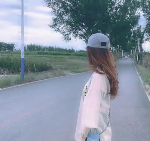 喜欢休闲清爽风格的女生快看看徐璐简洁清爽穿搭,绝对夏季首选