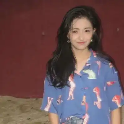 头像复古气质港风女生头像