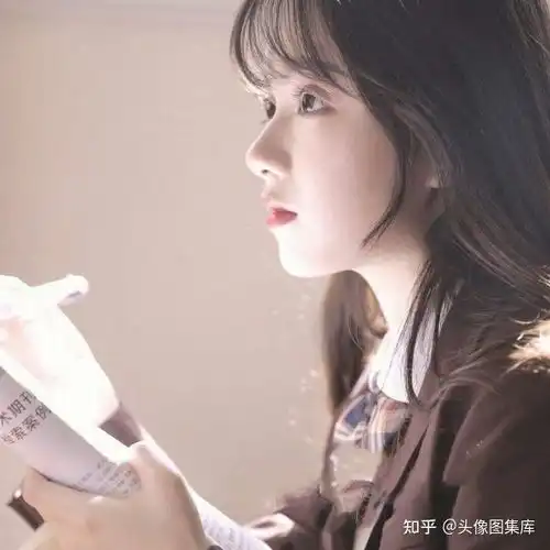 有哪些小众超好看的女生头像