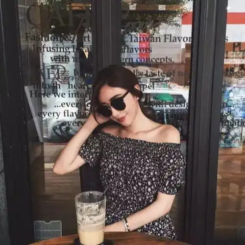 为什么人家拍照即使自然,而你就是zuo