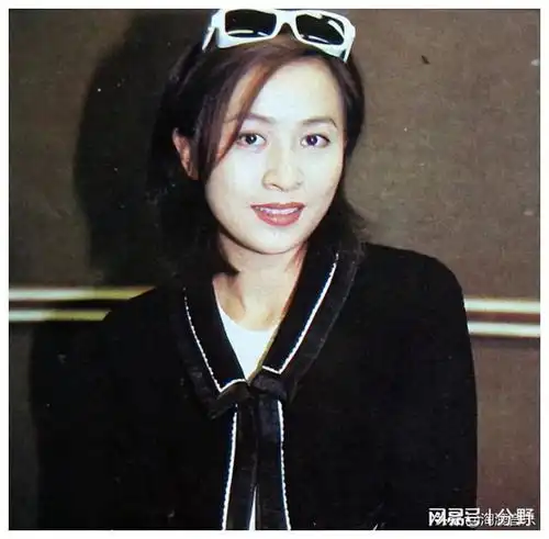 人到中年没代表作,却横行娱乐圈是你太低估她了