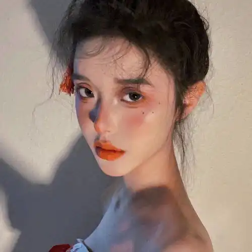 女生头像我希望生活热爱我