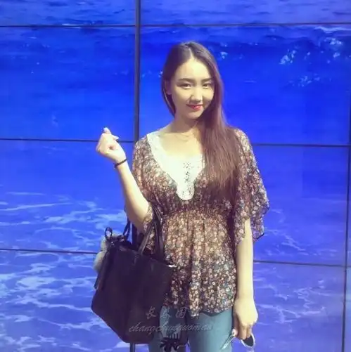 还记得吉祥三宝中的那个小女孩吗12年过去如今她长成这样了