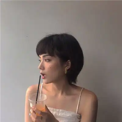 柔情似水的性感女生头像高清