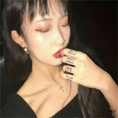 气质干净清纯女生头像,几载青春只可惜青春太短