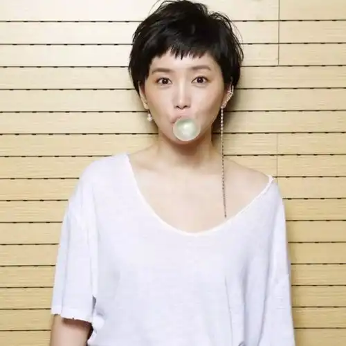 时尚女王转型美女ceo,打造最性感美女孵化器