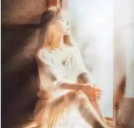女人佩戴银饰好恐怖今天才知道