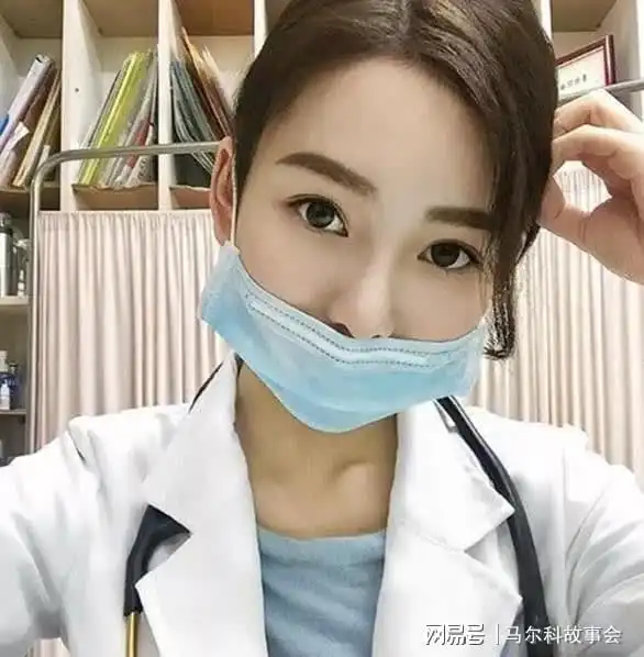 山西男科医院,割包皮真实案例,患者李明病床上忧心忡忡