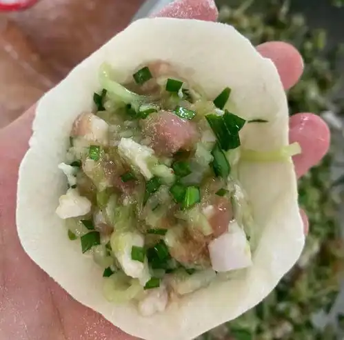夏天使劲吃这菜,一清热排毒,二美白三安神助眠,包饺子太香了