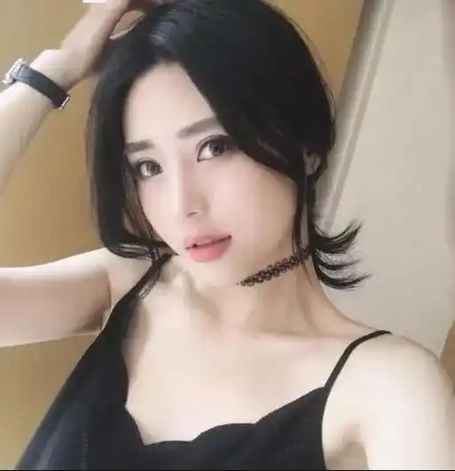 记录网红女主播的涅槃全过程,普通人看到后,怕是再也不敢整容了