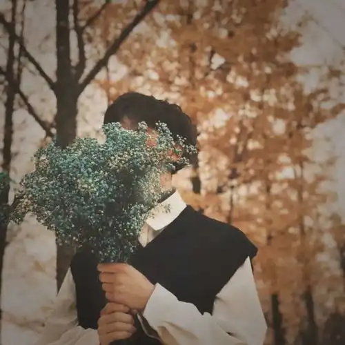 情侣头像鲜花予你才浪漫,余生有你足够