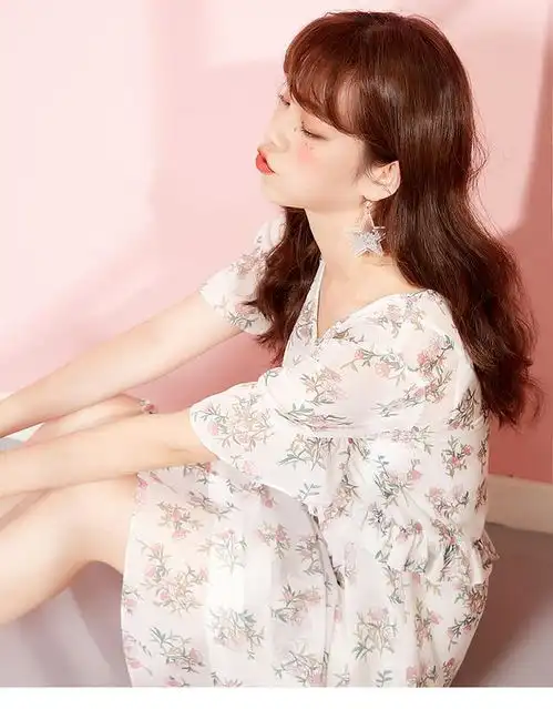 爱上粉色调清新的连衣裙,值得放入衣橱,成为人人羡慕的小仙女
