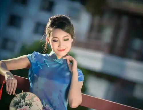 1938年,22岁王牌飞行员撞敌机为国捐躯,事后女友做法让人敬佩