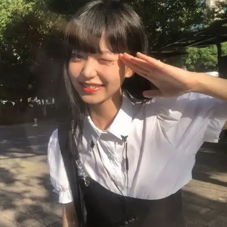 2021最新流行的气质爆棚的仙气美女图片当你考虑值不值得的时候就是不值