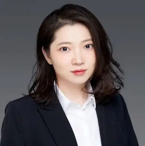 又一位美女基金经理,亏麻了