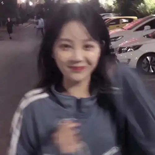 有没有那种看上去积极阳光的女生头像风景类的谢谢